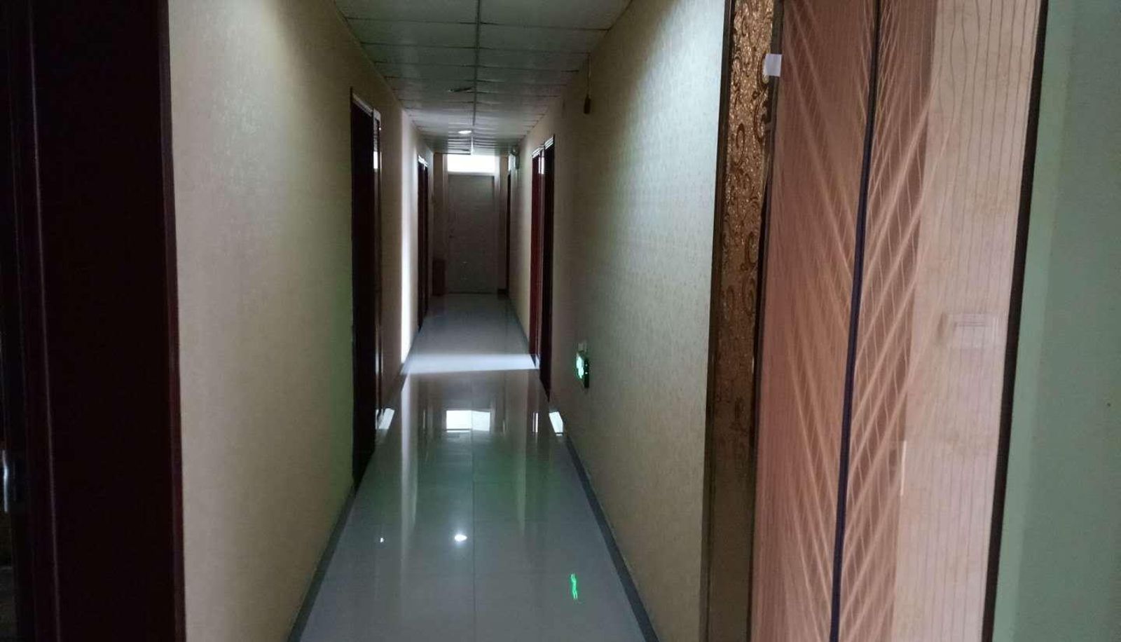 Area esterna dell'hotel - Hongsheng Hotel