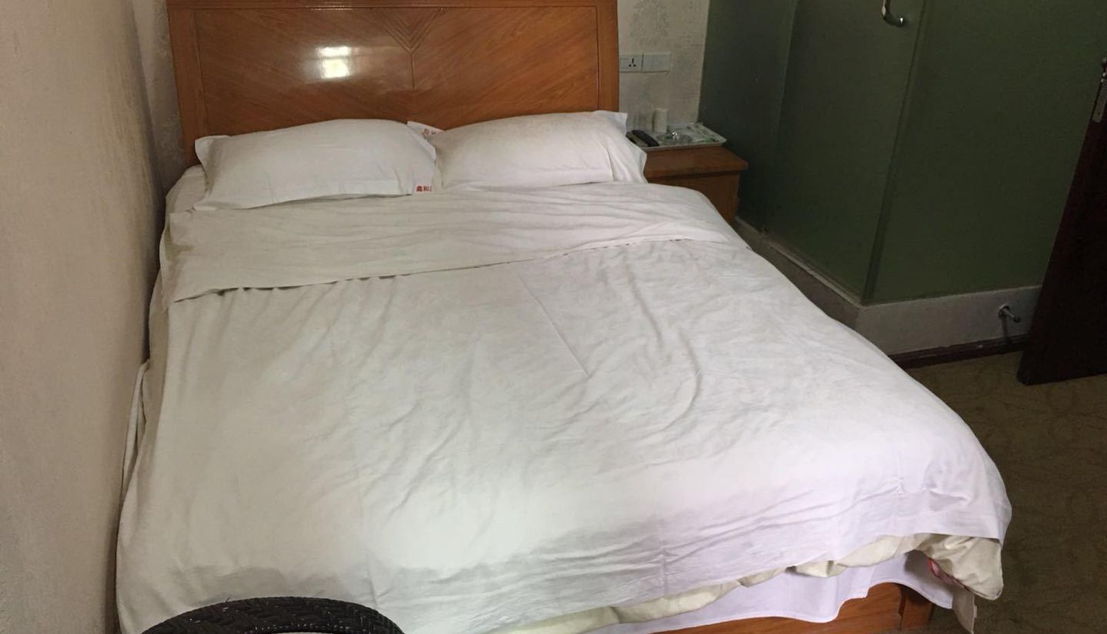 Camera - Xinheyuan Business Hotel