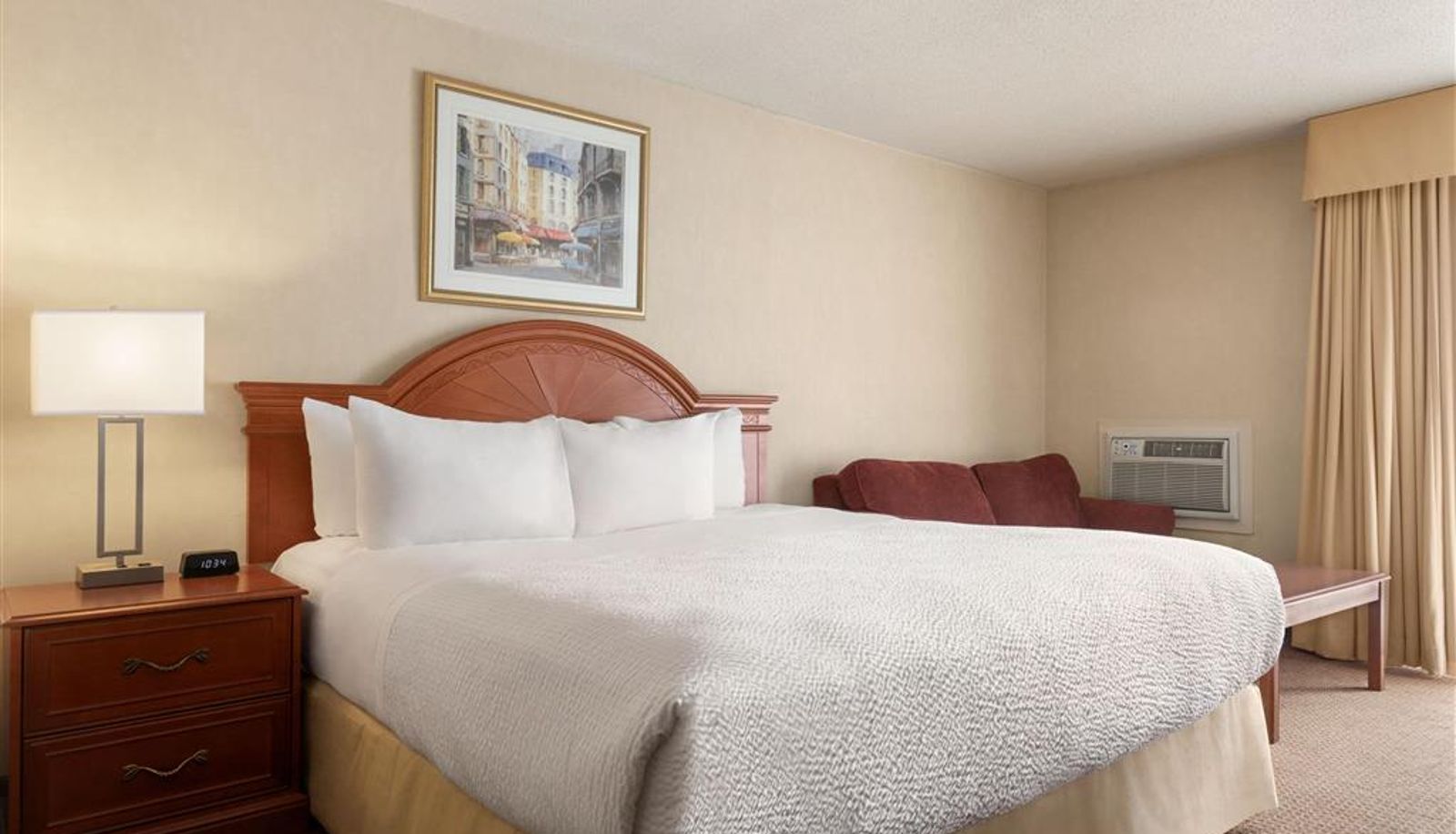 Room - Days Inn by Wyndham London