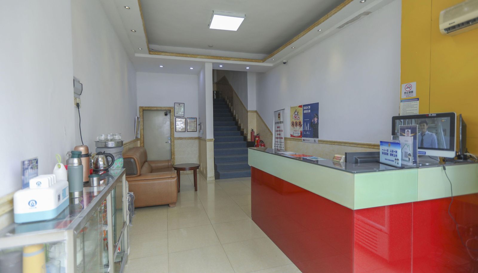Zewnętrzna część hotelu - Yulong Hotel (Xintangwei Subway Station Store)