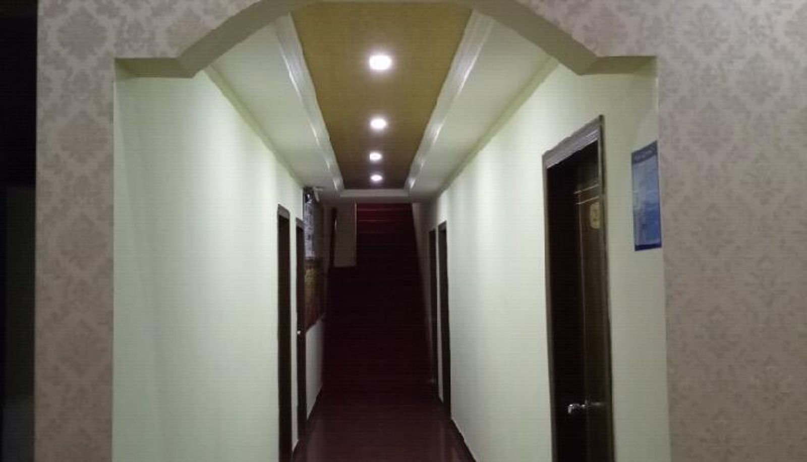 Buitenruimte van het hotel - Longjin Hotel (Zhenjiang MIXC Store)