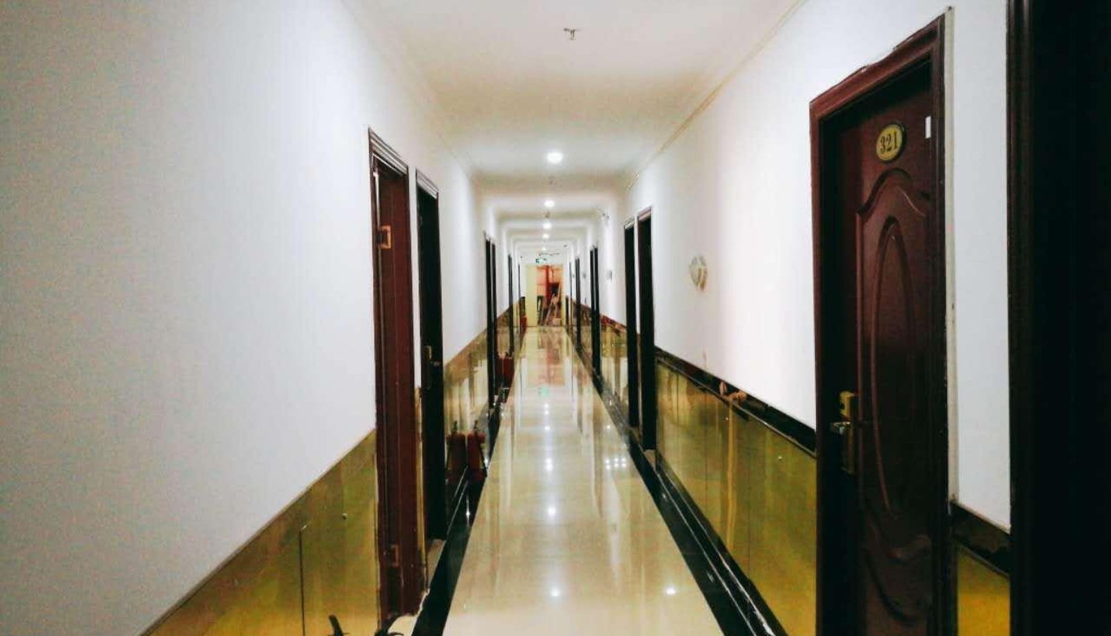 Hotel outdoor area - Guanghuang Hotel (Buji Xinle Road Branch)