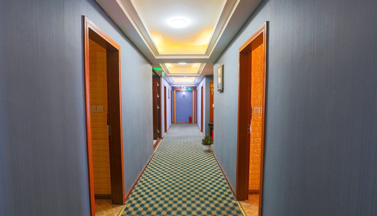 Hotel outdoor area - Ruiji Hotel (Kangding Branch)
