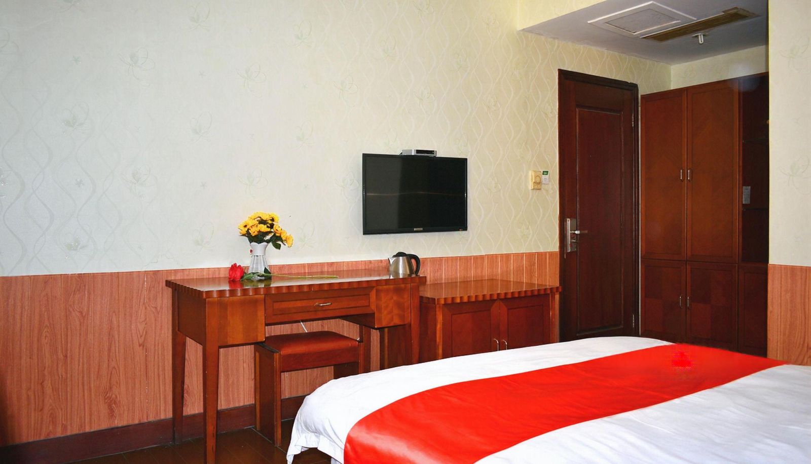 Habitación corporativa - Golden Hotel
