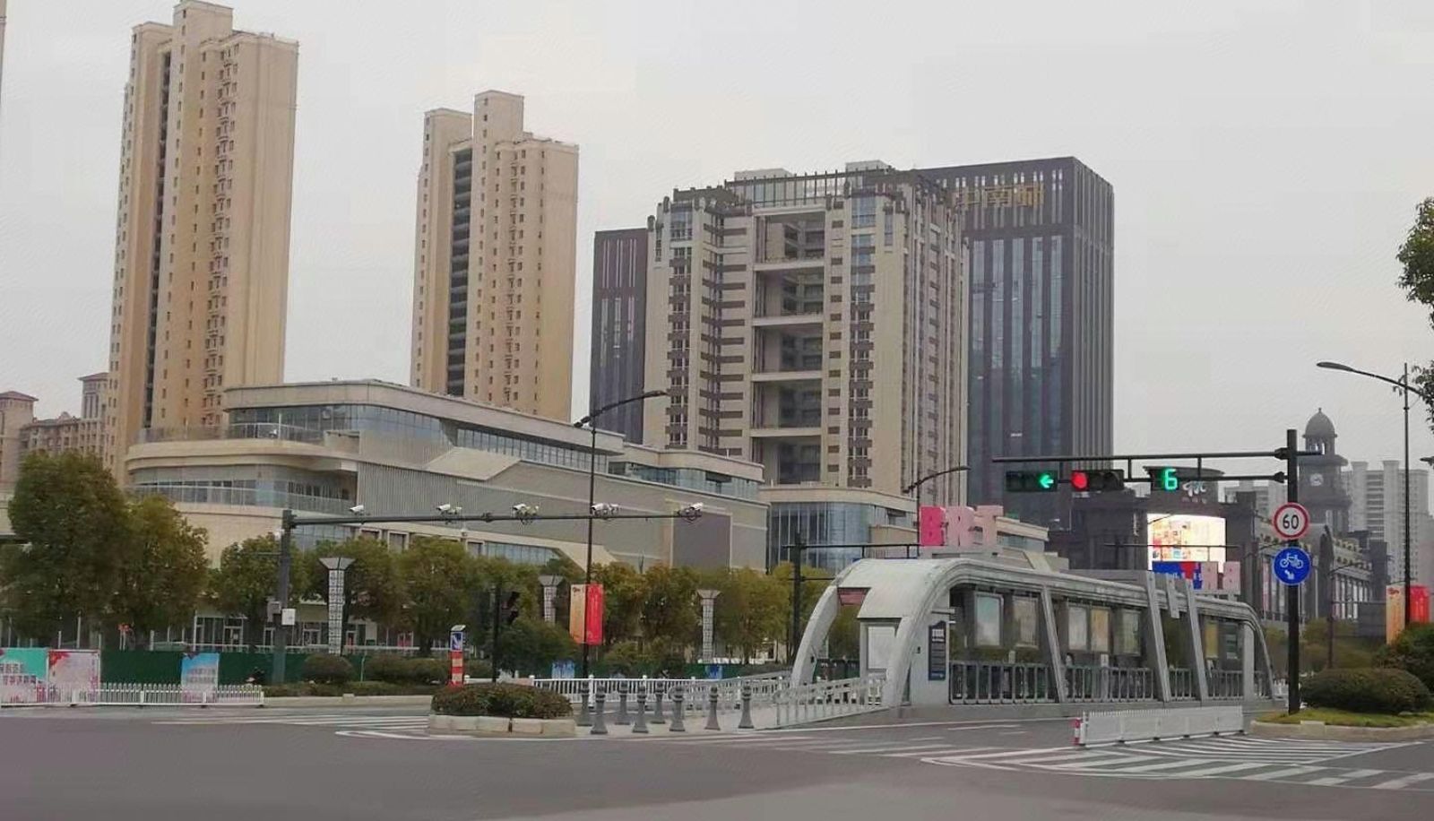 Info - Xiangjiang Hotel (Jiefang South Road University City Branch)
