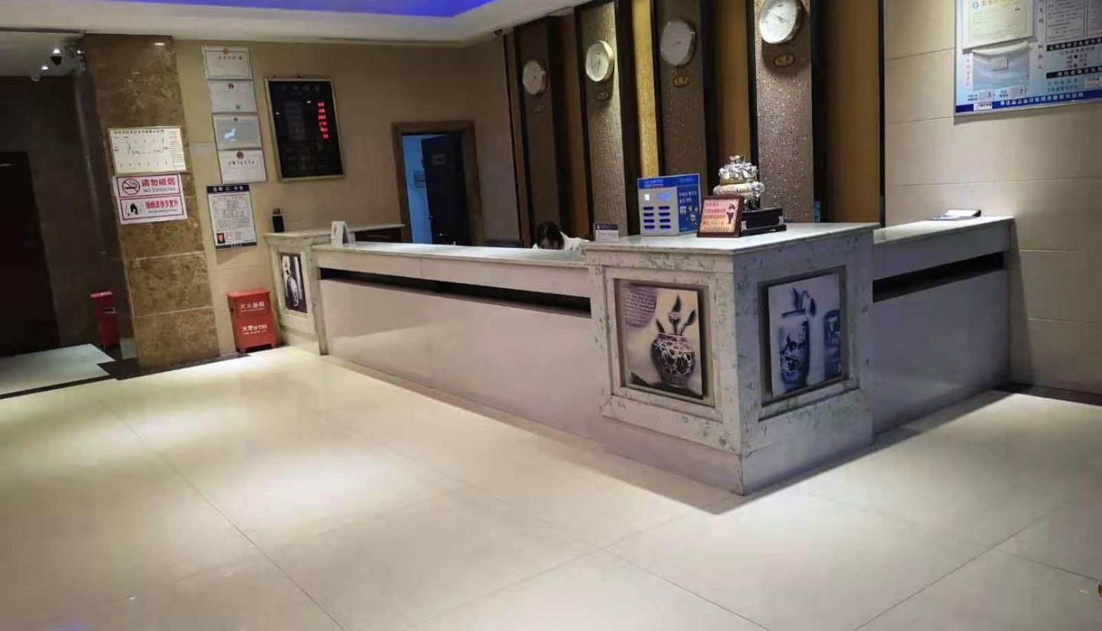 Extérieur de l'hôtel - Platinum Business Hotel (Tianyue Bus Station Store)