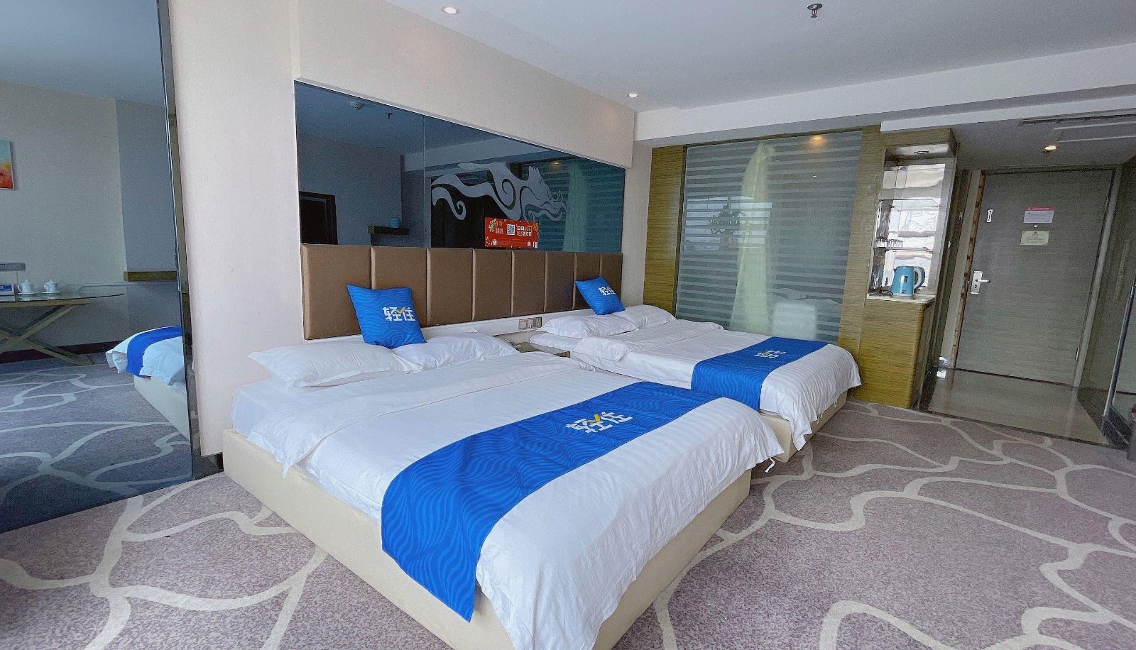 Business room - Railway Station Square) Light Stay · Wuyue Exclusive Hotel (Tianwaicun Branch