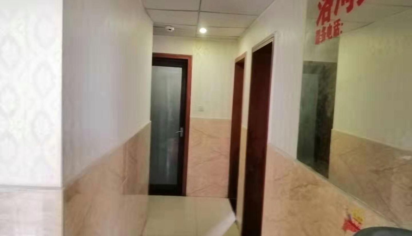 Zona exterior del hotel - Luohe Hotel