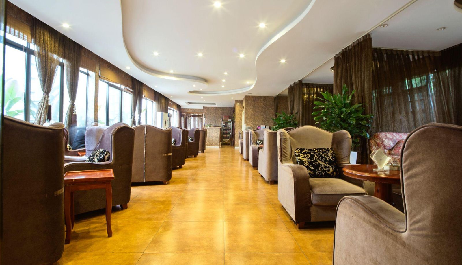 Zewnętrzna część hotelu - Monte Carlo Intelligent Audiovisual Hotel (Longquanyi Subway Station Store)