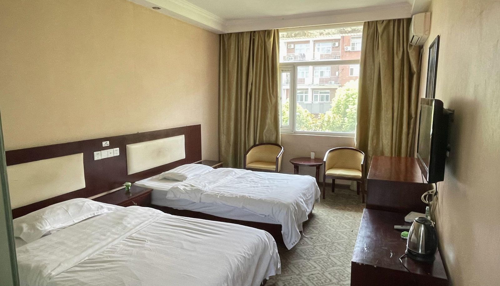 Zimmer - Golden Coast Hotel (Health Road Branch)