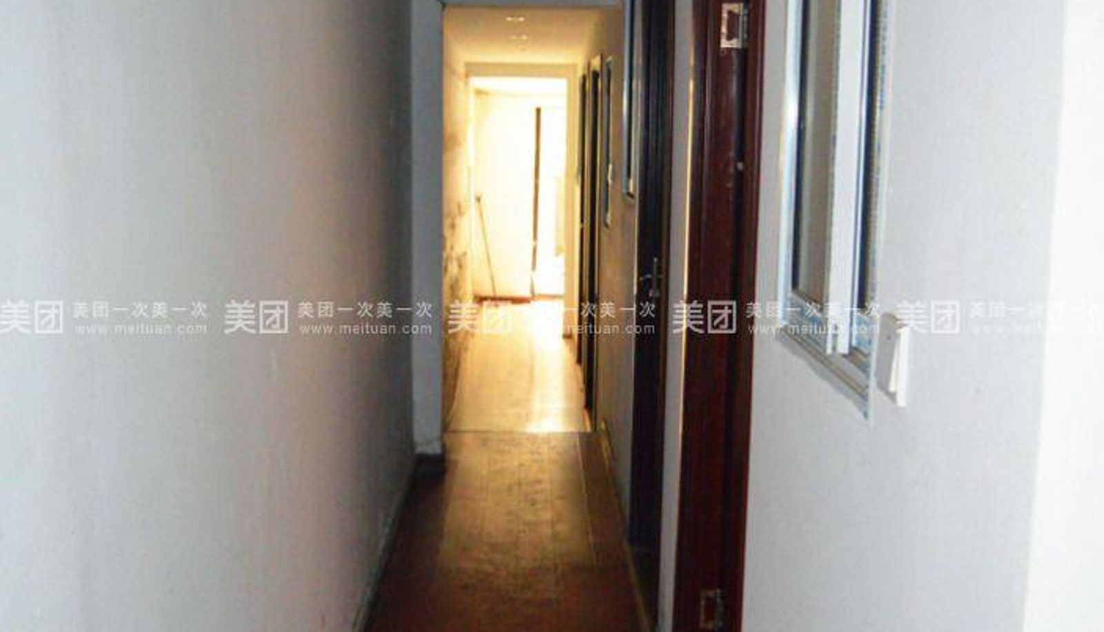 Zewnętrzna część hotelu - Qinyuan Warm Cabin