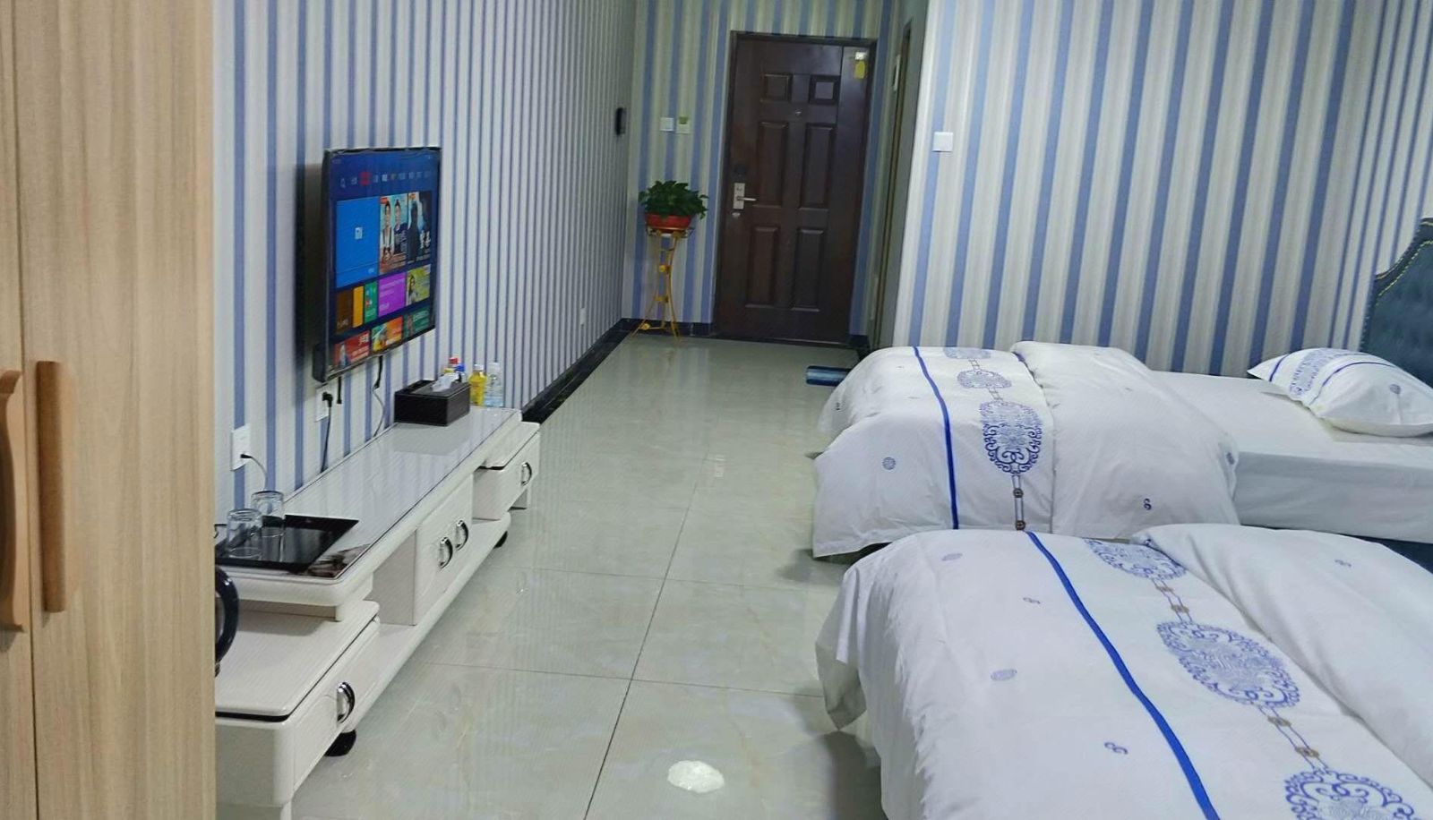Chambre Business - Galaxy Hotel
