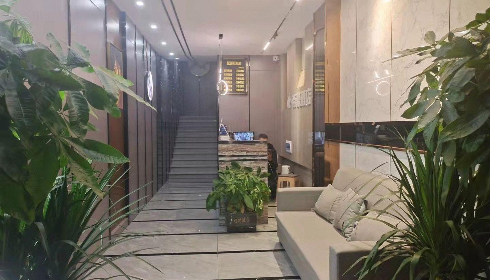 Area esterna dell'hotel - Hanning Hotel