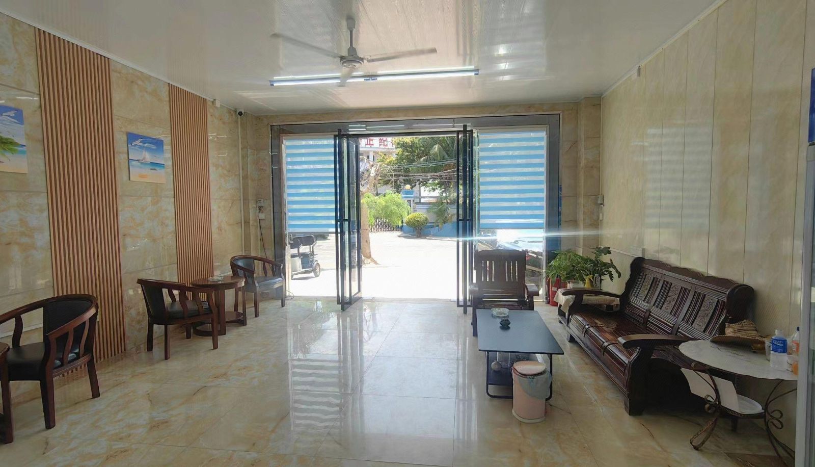 Hotel outdoor area - Lingshui Jinlou Hotel