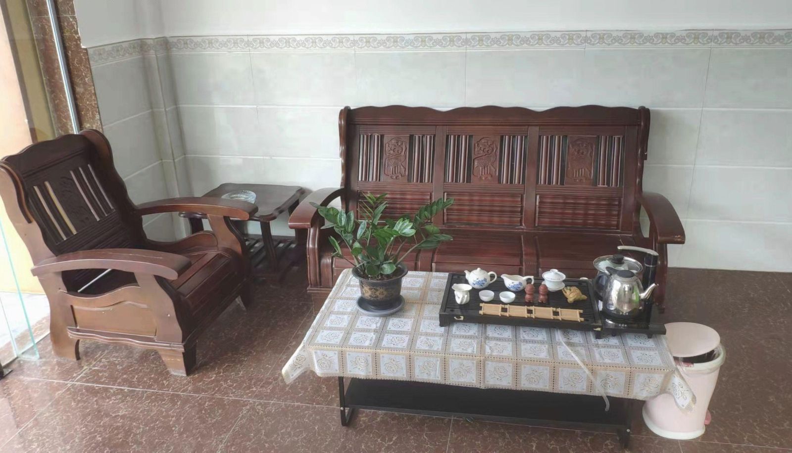 Hotel outdoor area - Lingshui Jinlou Hotel