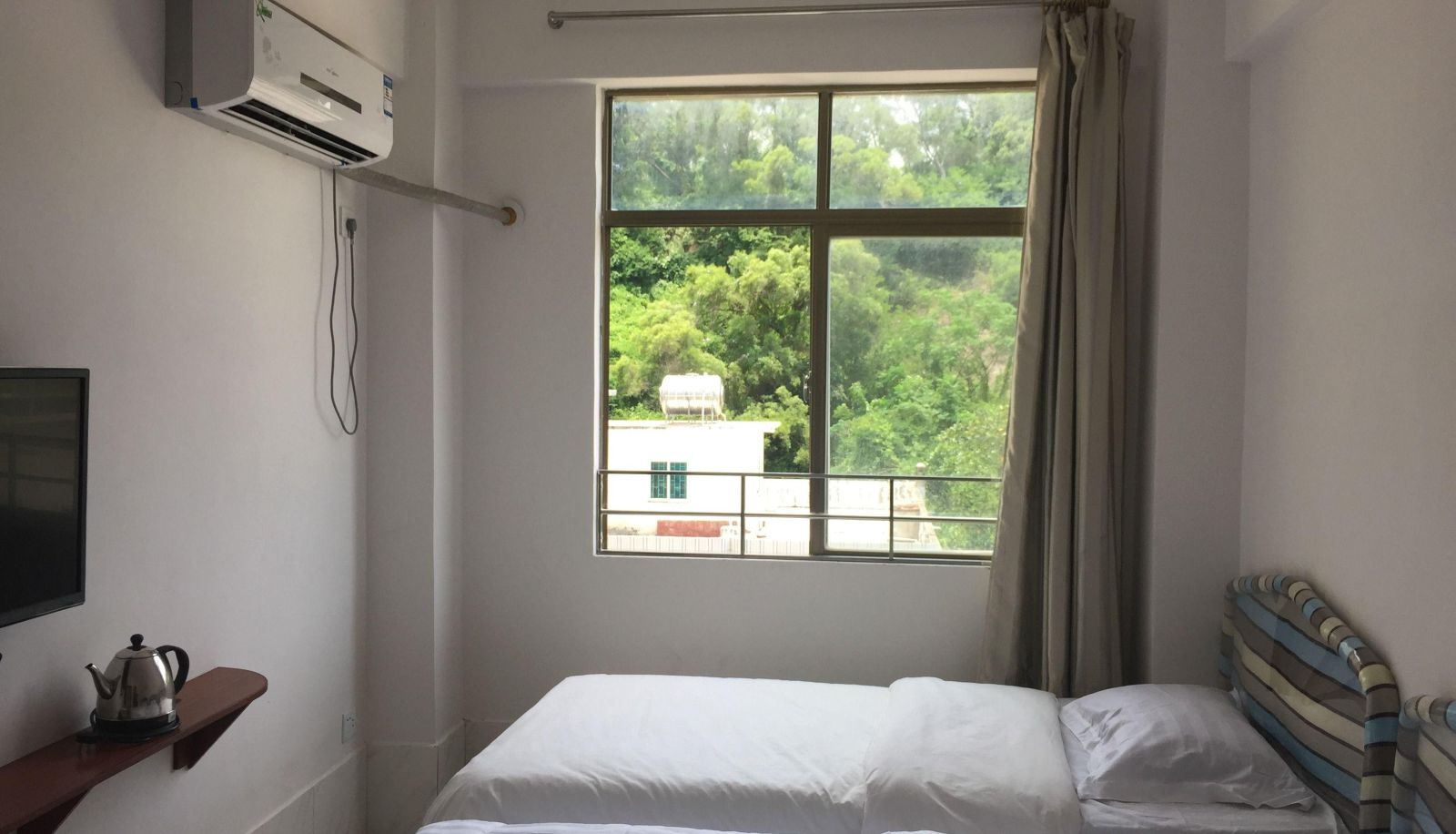 Room with mountain view - Lide Hotel (Shabawan Happy Water World Store)