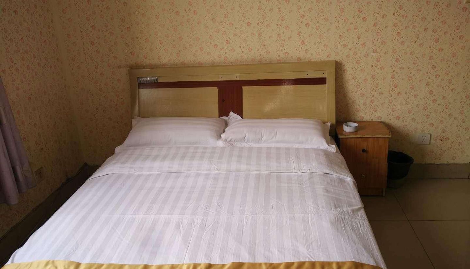 Zimmer - Ruier Hotel (Panda Base Store)