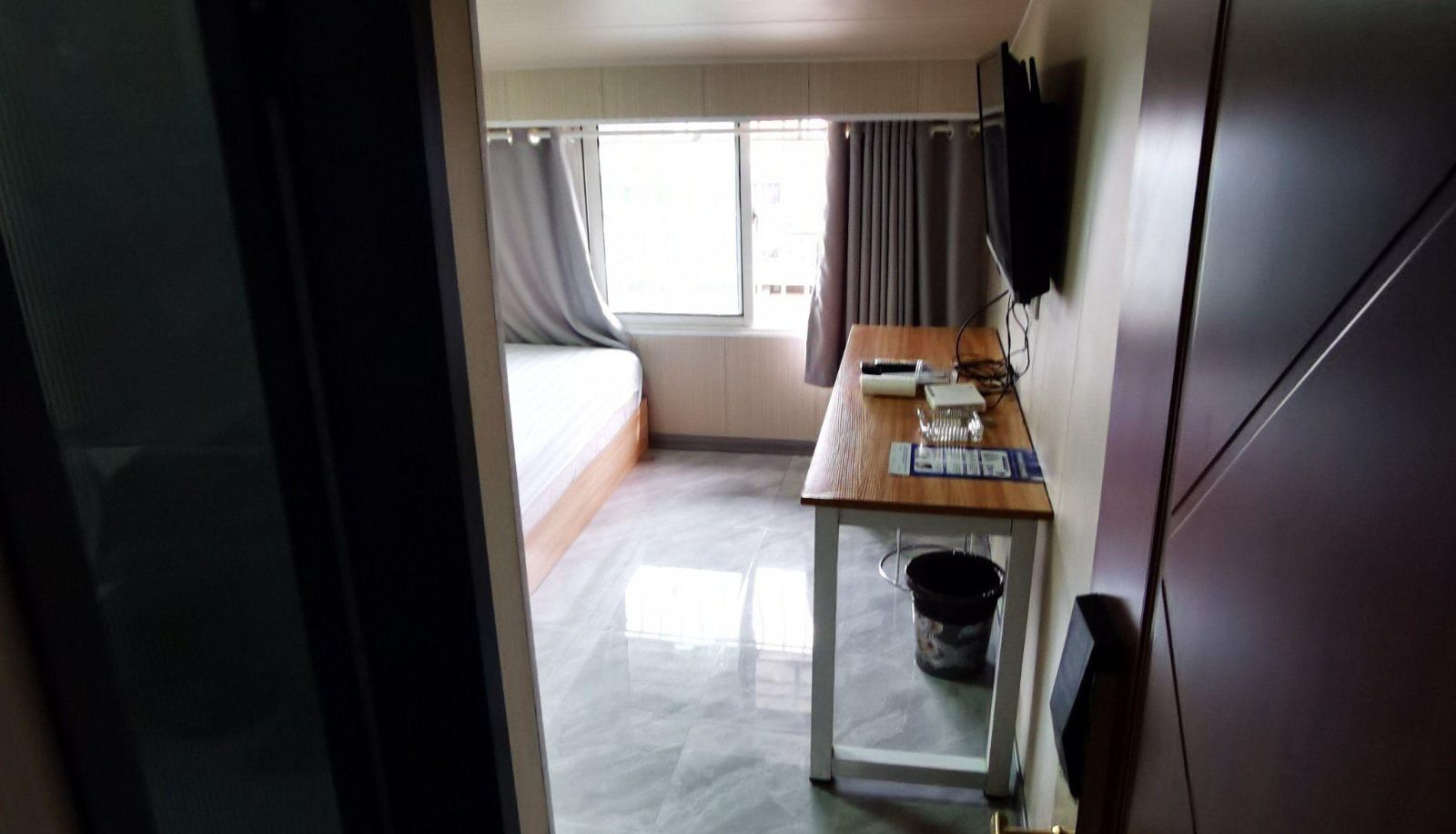 Camera business - Ruian Hotel
