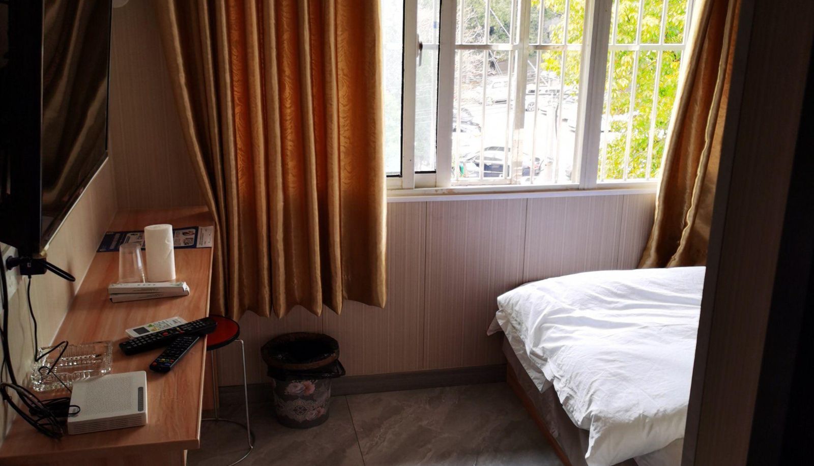 Camera business - Ruian Hotel