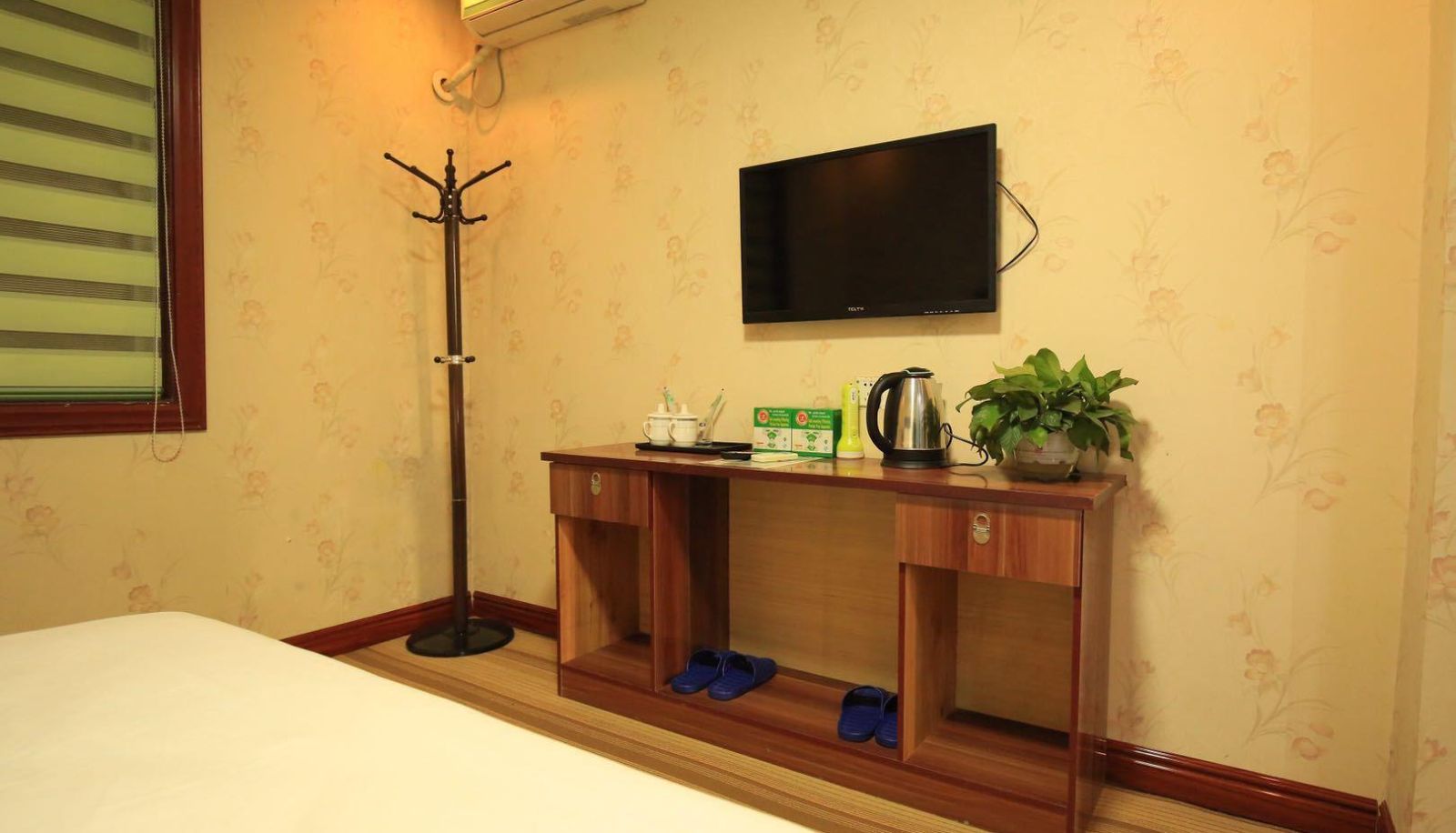 Camera - Zhengzhou Aerospace Business Hotel (Navigation Road Branch)