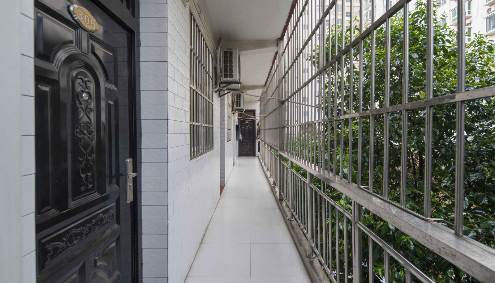 Hotel outdoor area - Hailong Business Hotel (Aerospace City Subway Station Store)