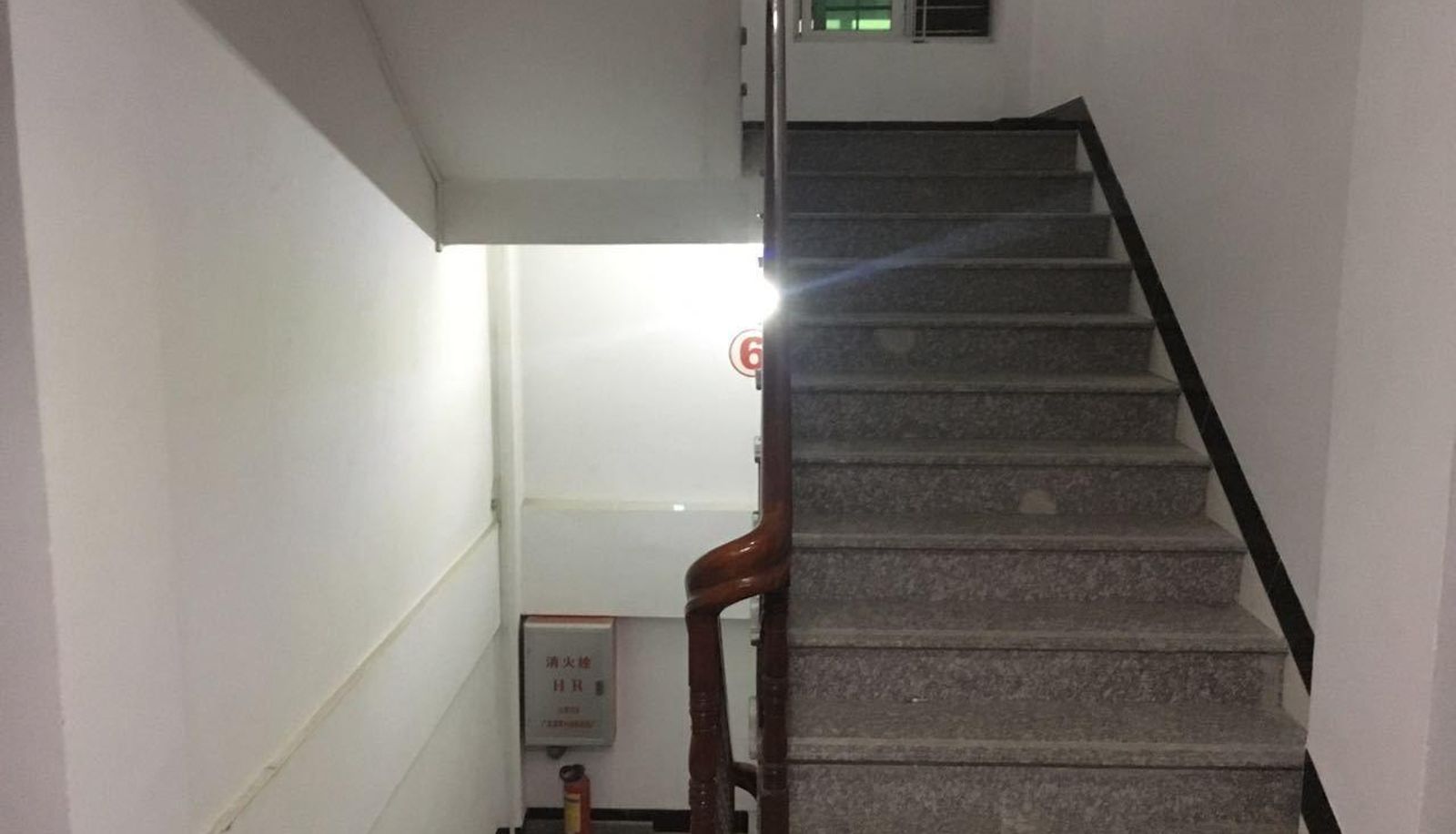 Hotel outdoor area - Yihua Accommodation (Tongyi Store)