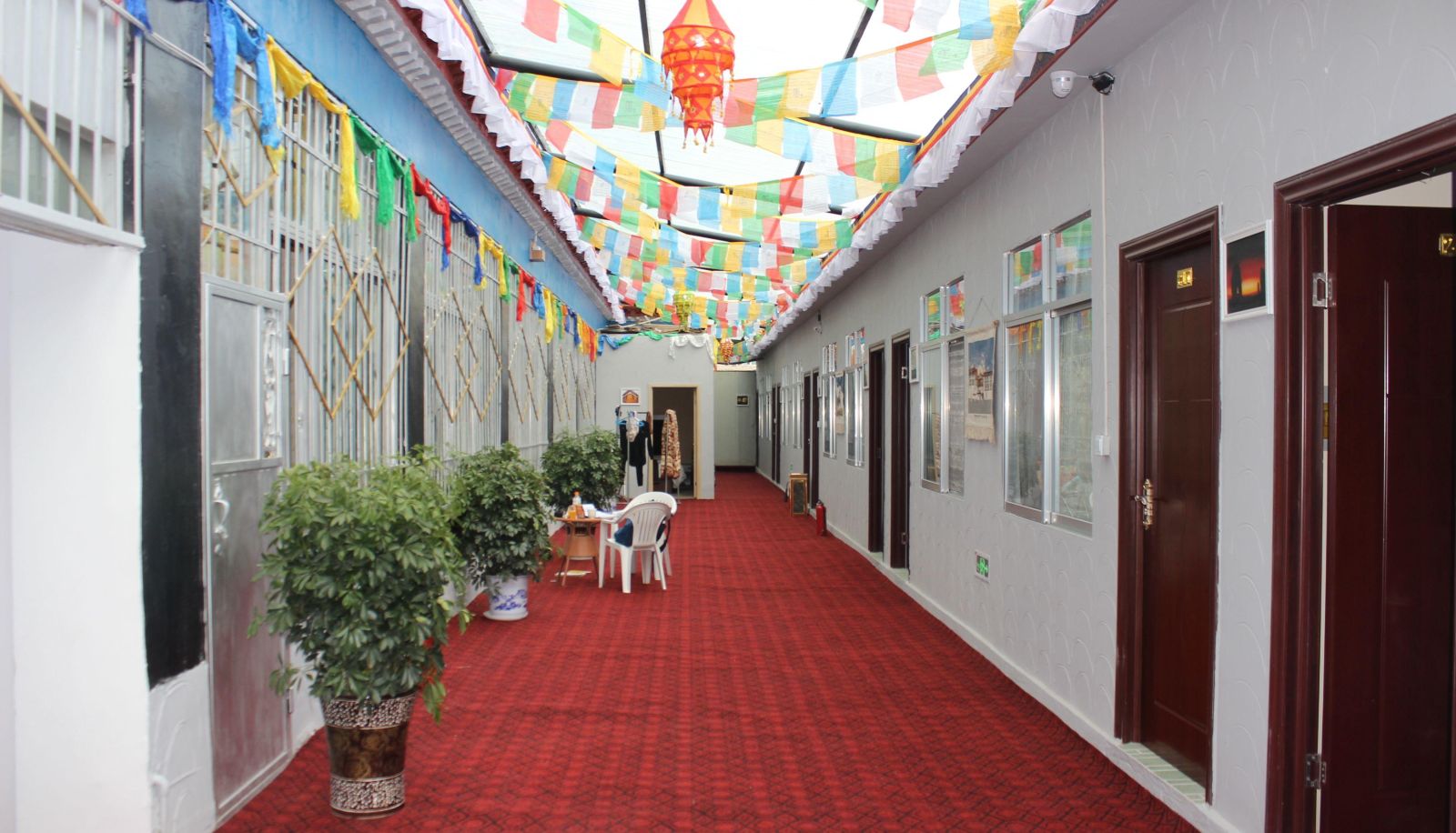 Langzhiyuan Business Hotel (Potala Palace Store)