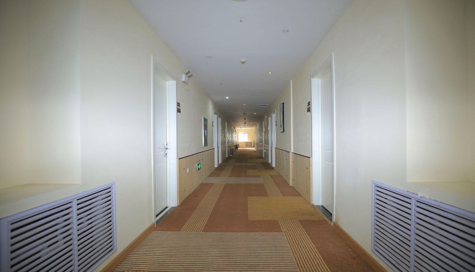Buitenruimte van het hotel - Light Stay · Renpai Boutique Hotel (Xinhua West Road Central Hospital Store)