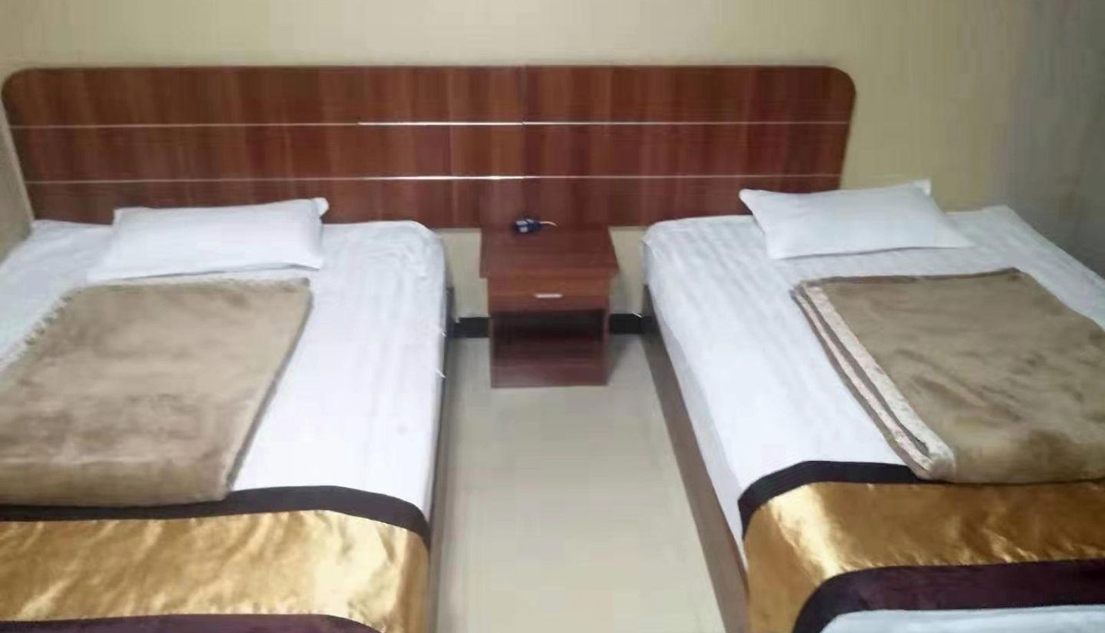 Zimmer - Sunshine Business Hotel