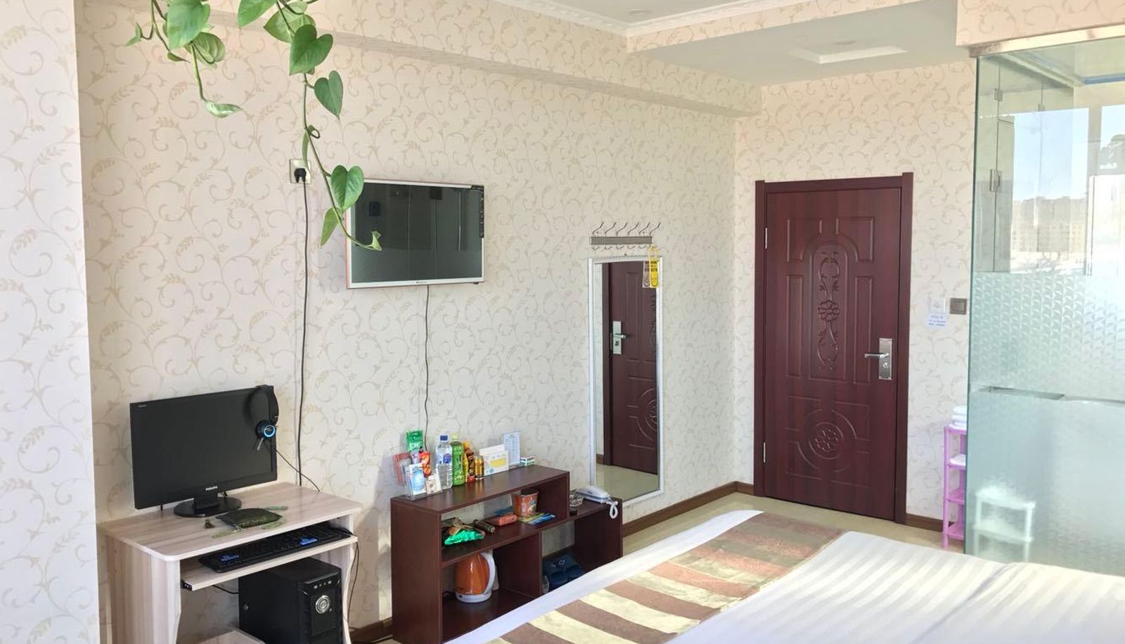 Camera business - Yixin Hotel