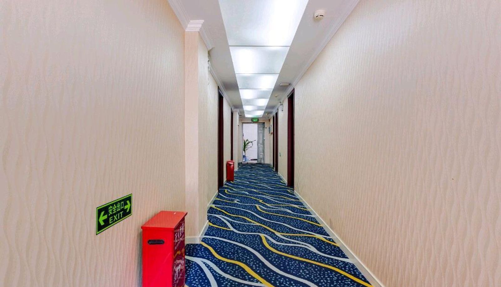 Zewnętrzna część hotelu - VIP Video Theme Hotel (Beijing Jinsong Panjiayuan Subway Station Store)