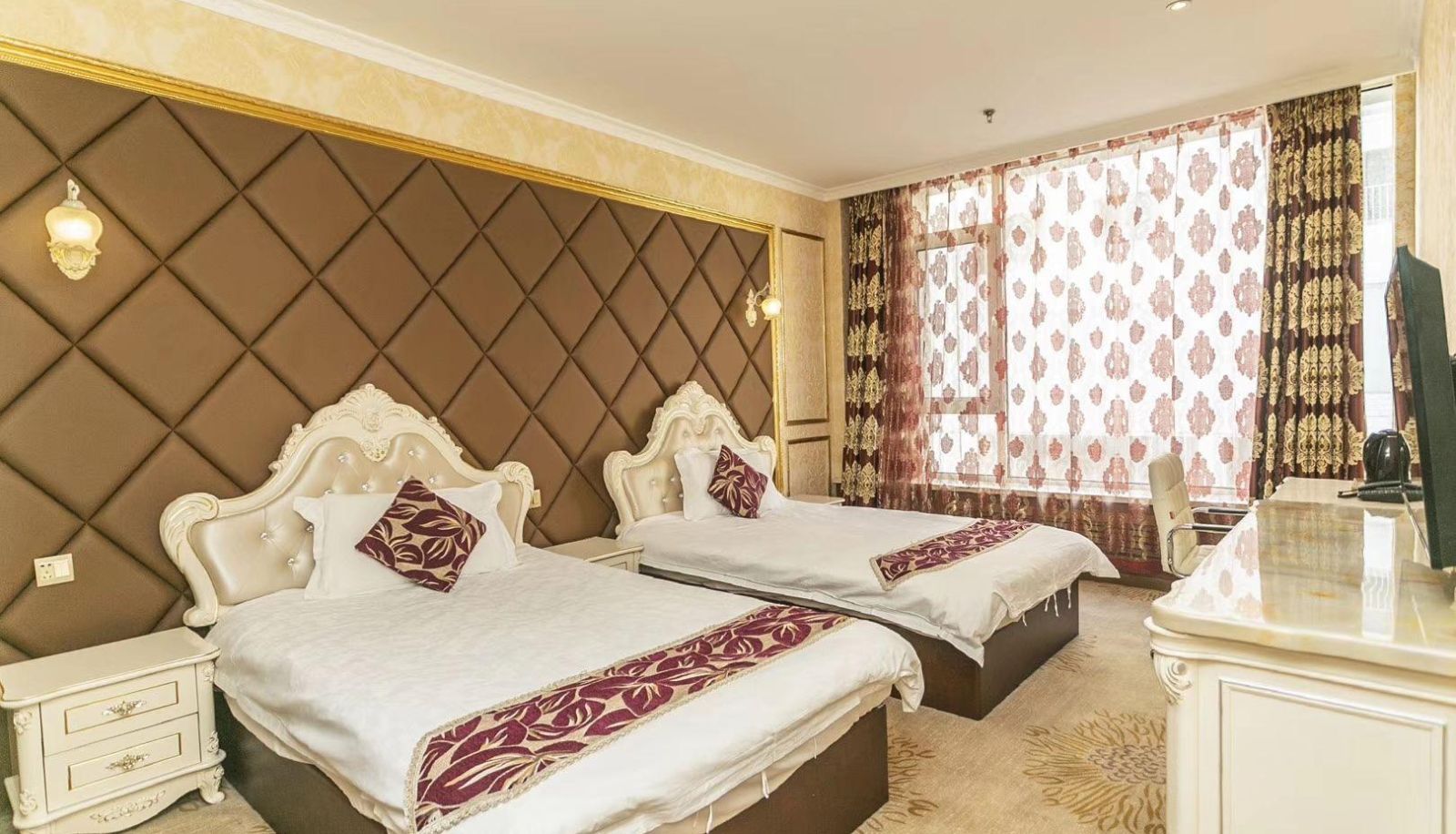 Family room - Xin'ao Business Hotel