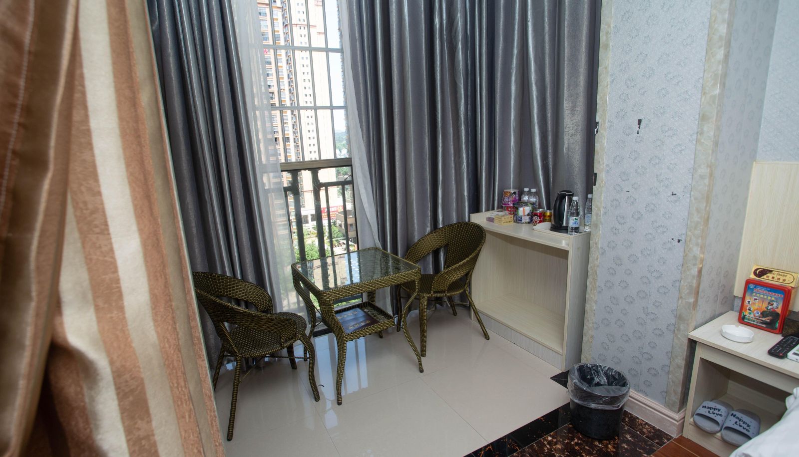 Zimmer mit Balkon - Royal Hotel
