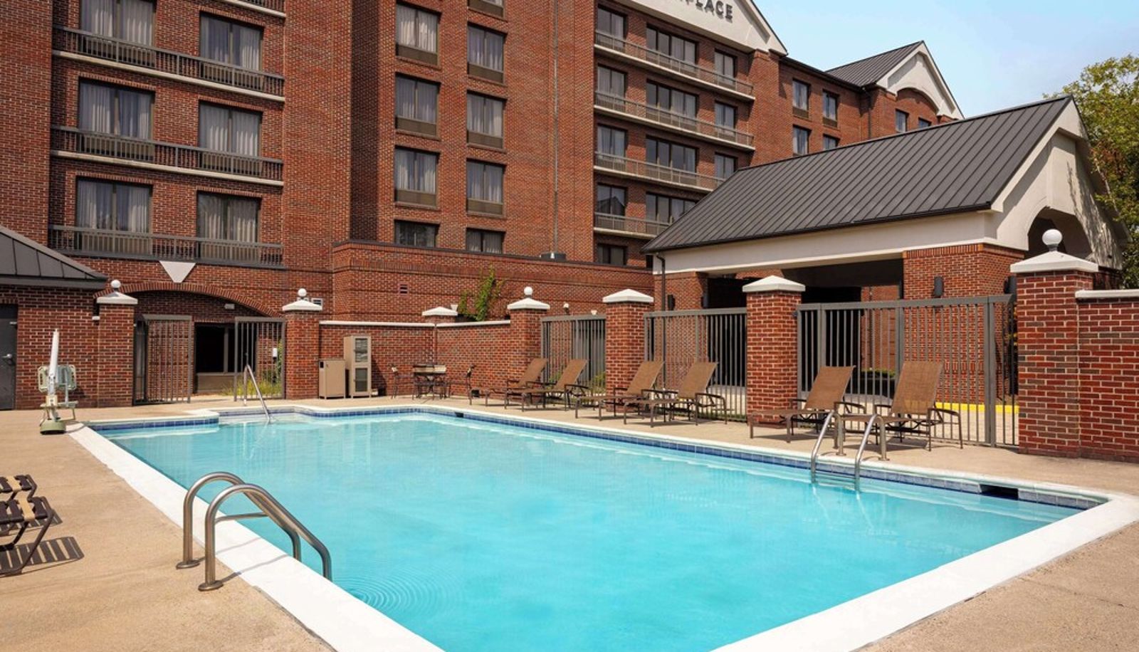Piscina - Hyatt Place Chantilly Dulles South