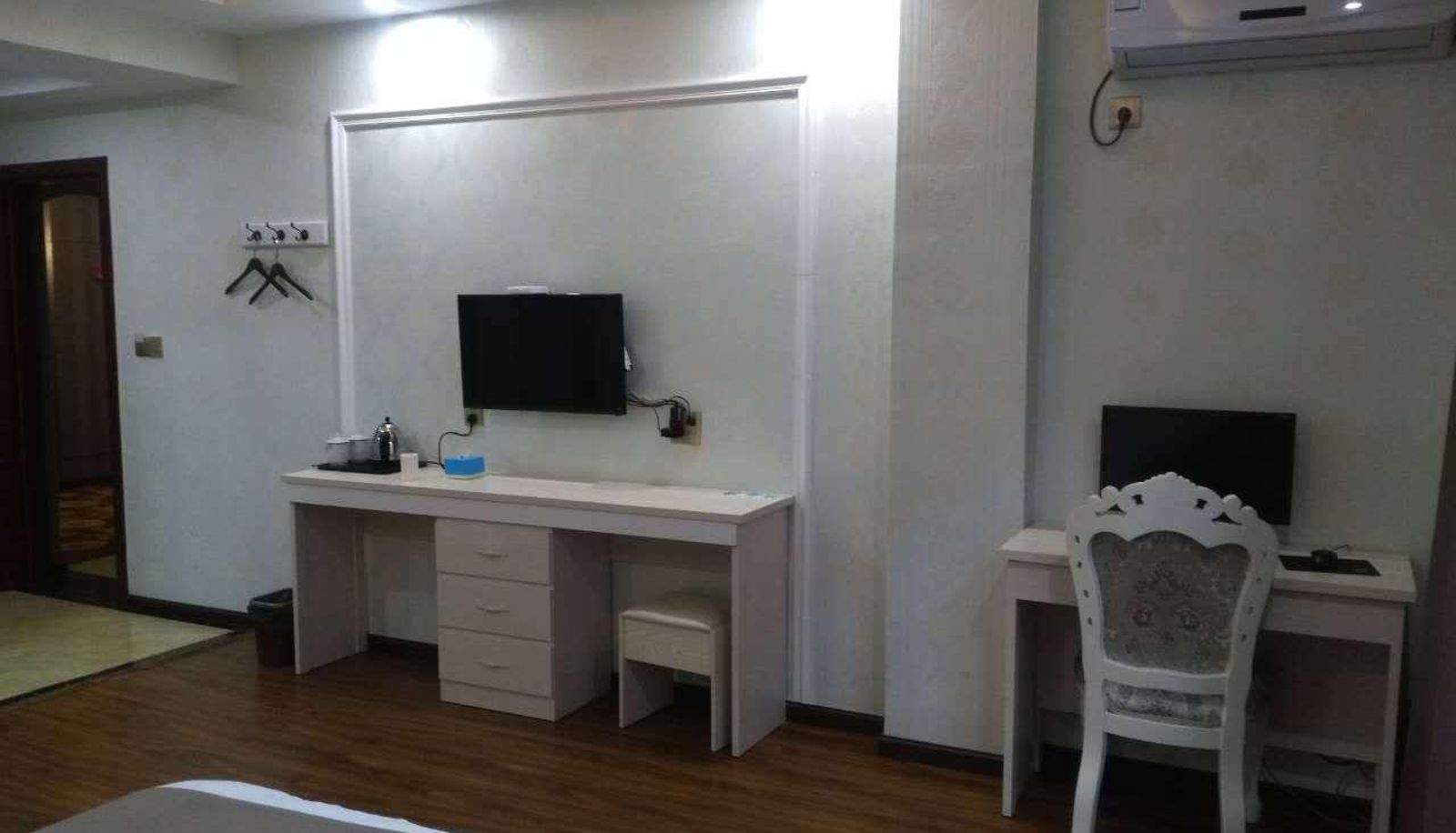 Business room - Platinum Business Hotel