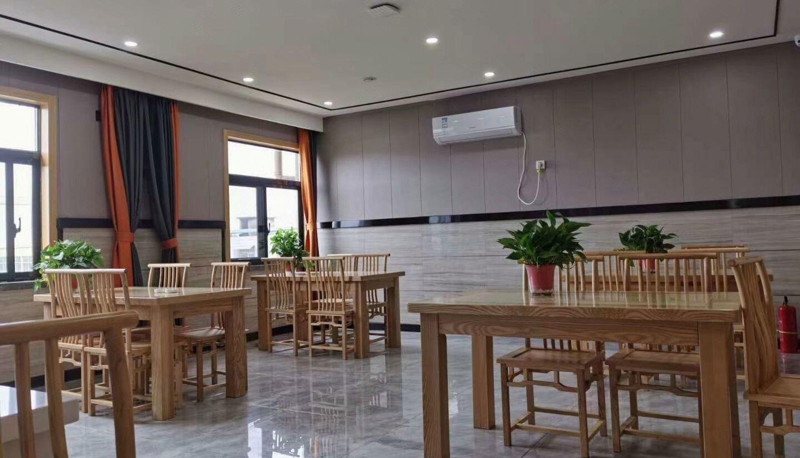 Zewnętrzna część hotelu - Planned Business Hotel