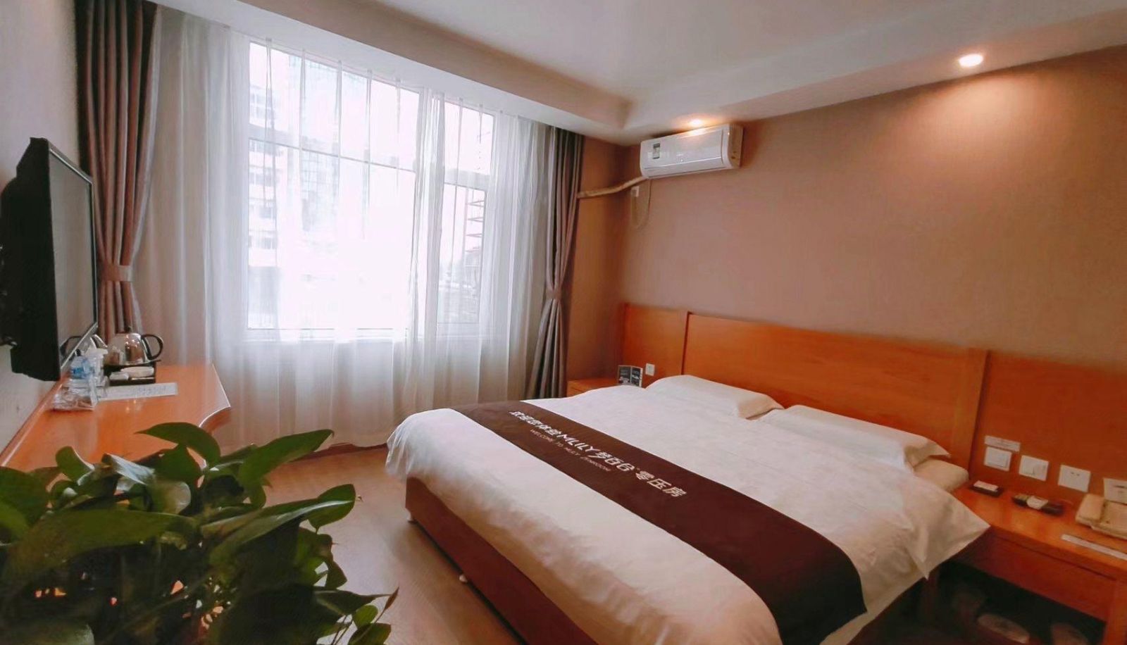 Business room - Tianjin)  Jixian Commercial Street Su-8 Hotel (Gulou Square Branch