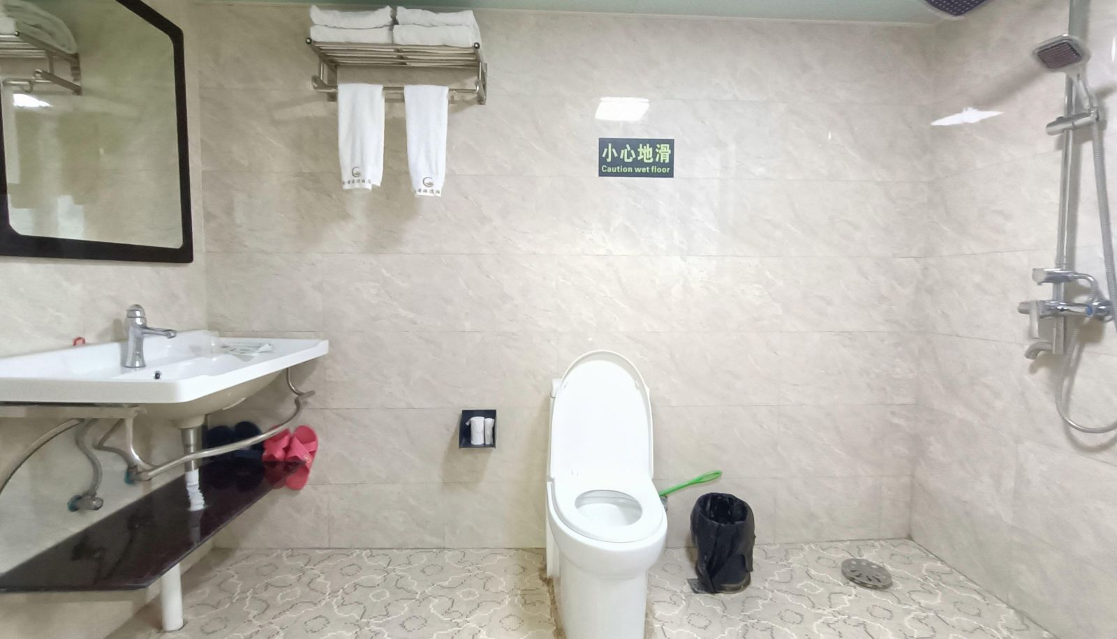 Camera business - Jindi Harbor Hotel