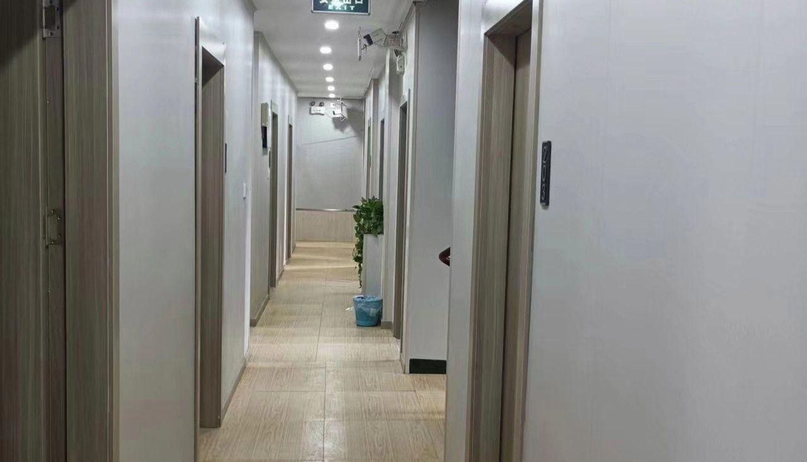 Zona exterior del hotel - Ronglei Hotel
