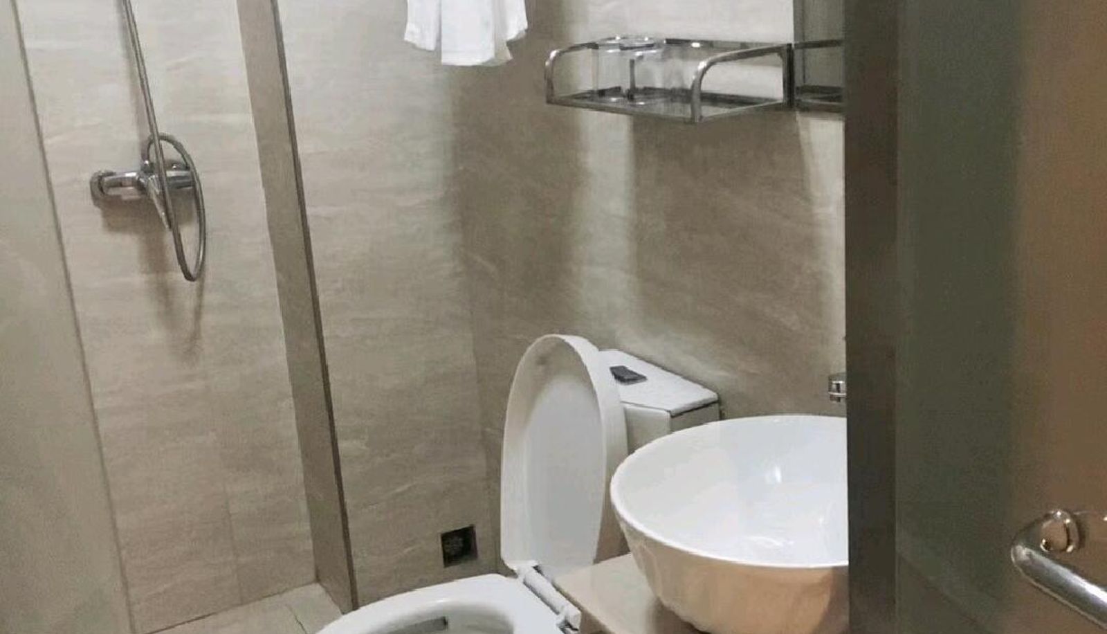Kamer - Youth Holiday Hotel (Wuyue Plaza Branch)