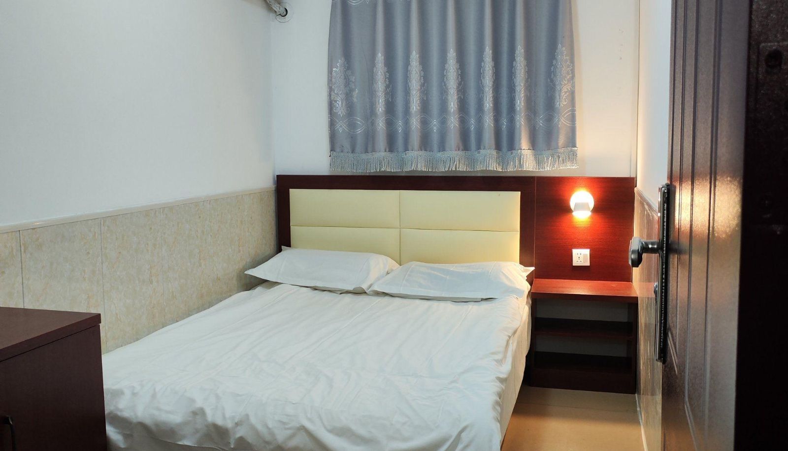 Business room - Red Wall Hotel (Beijing Fengtai Temple of Heaven Hospital Branch)