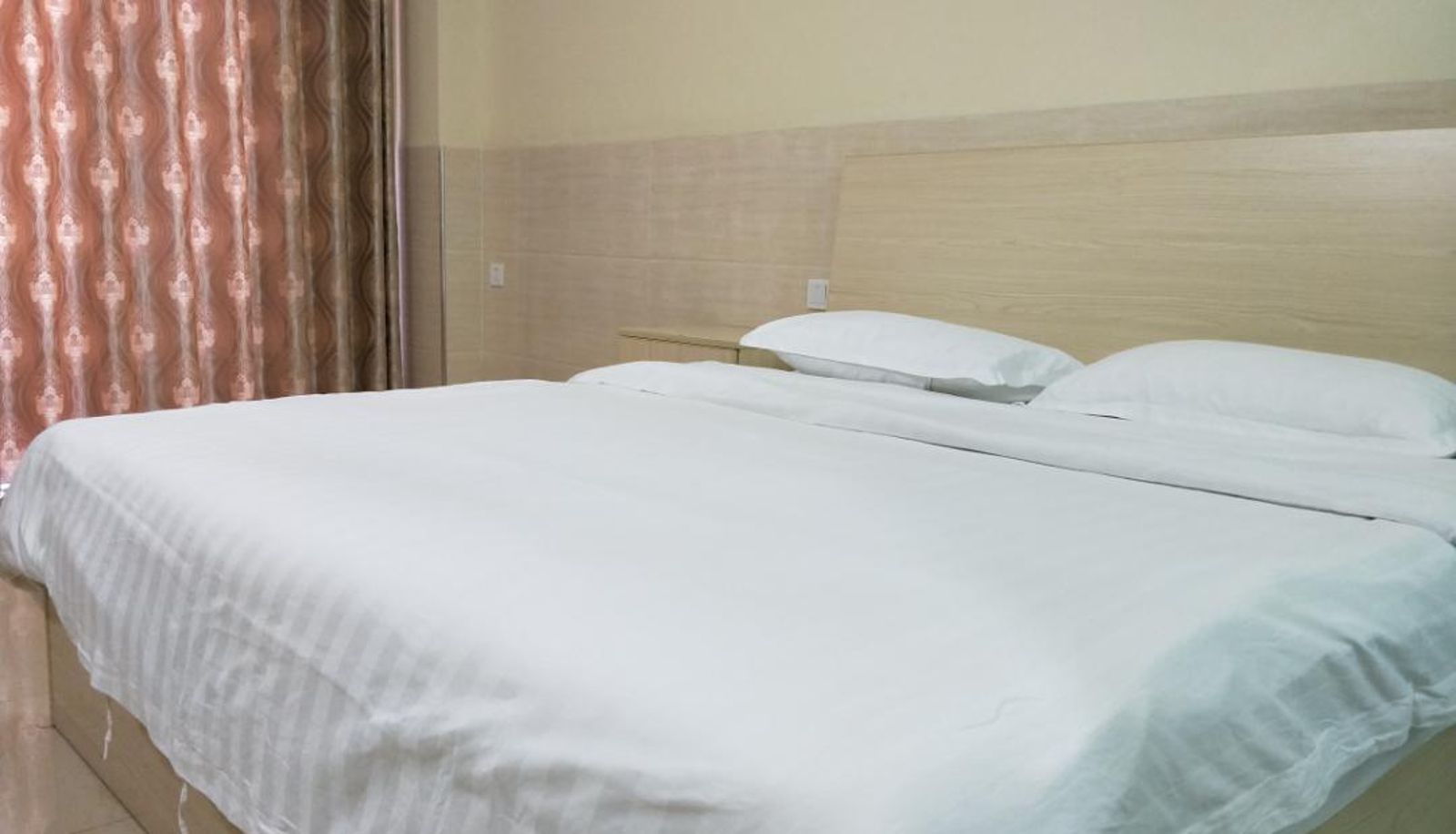 Room with balcony - Longju Travel Rental