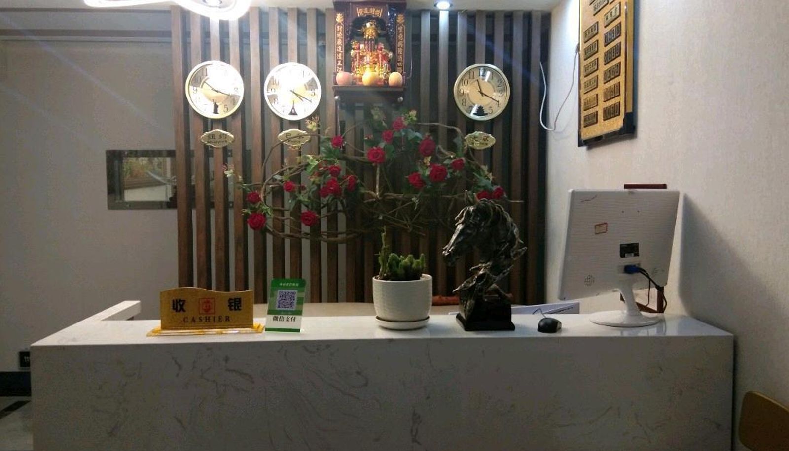 Buitenruimte van het hotel - Jinxipan Warm Hotel (Huaxi University City Branch)