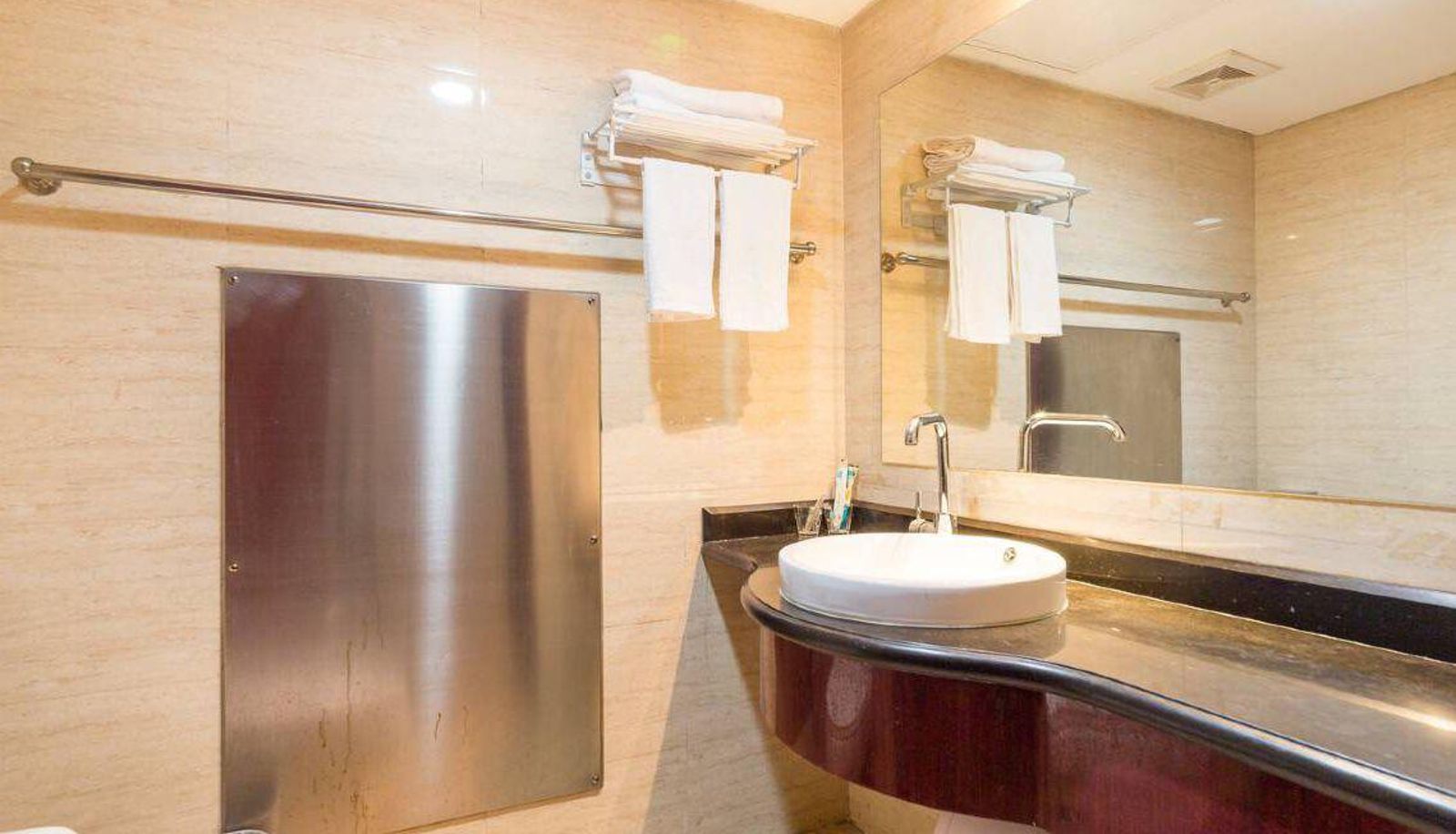 Area esterna dell'hotel - Sofitel Boutique Hotel