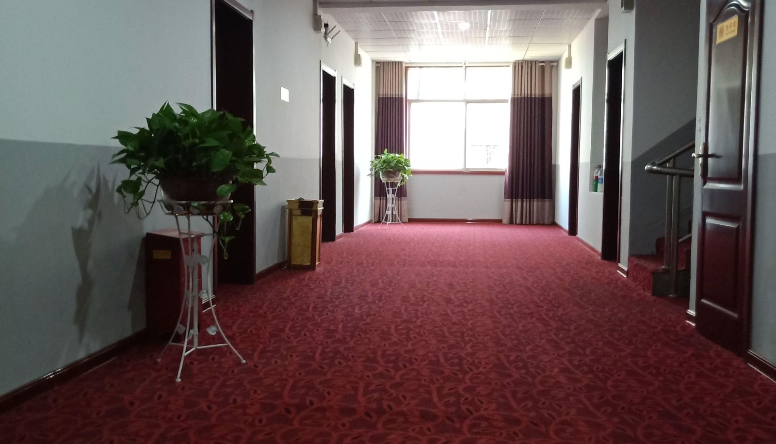 Hotel outdoor area - Maoxin Hotel