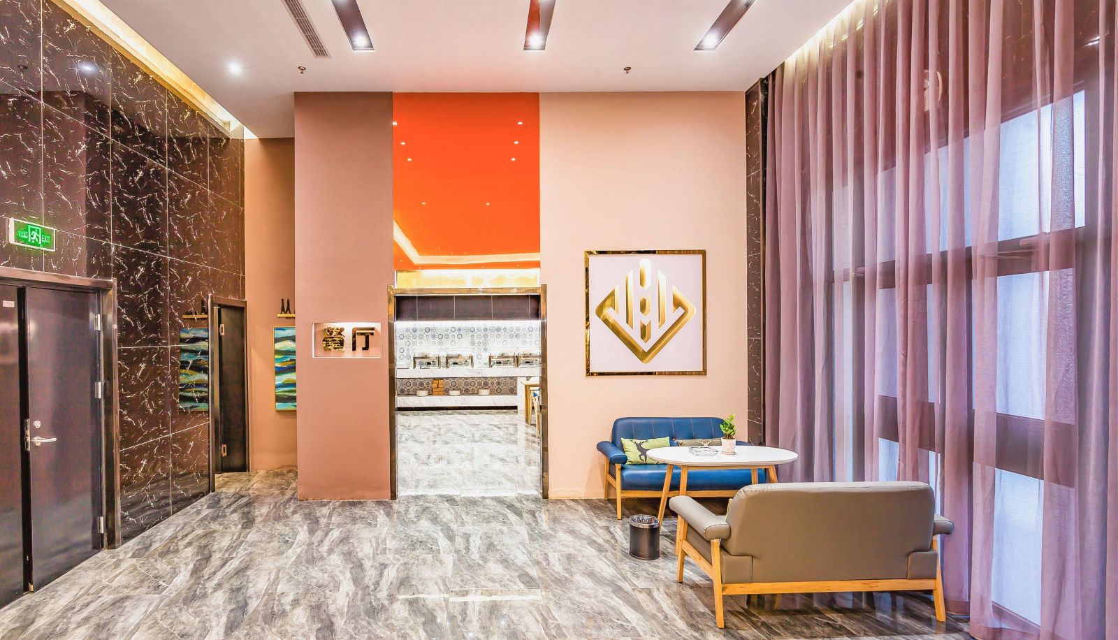 Buitenruimte van het hotel - Yilong Migao Fashion Hotel