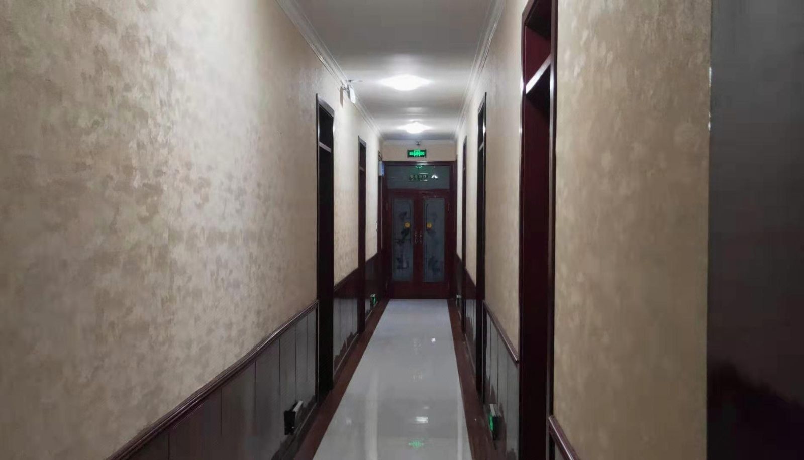 Area esterna dell'hotel - Hongtian Hotel