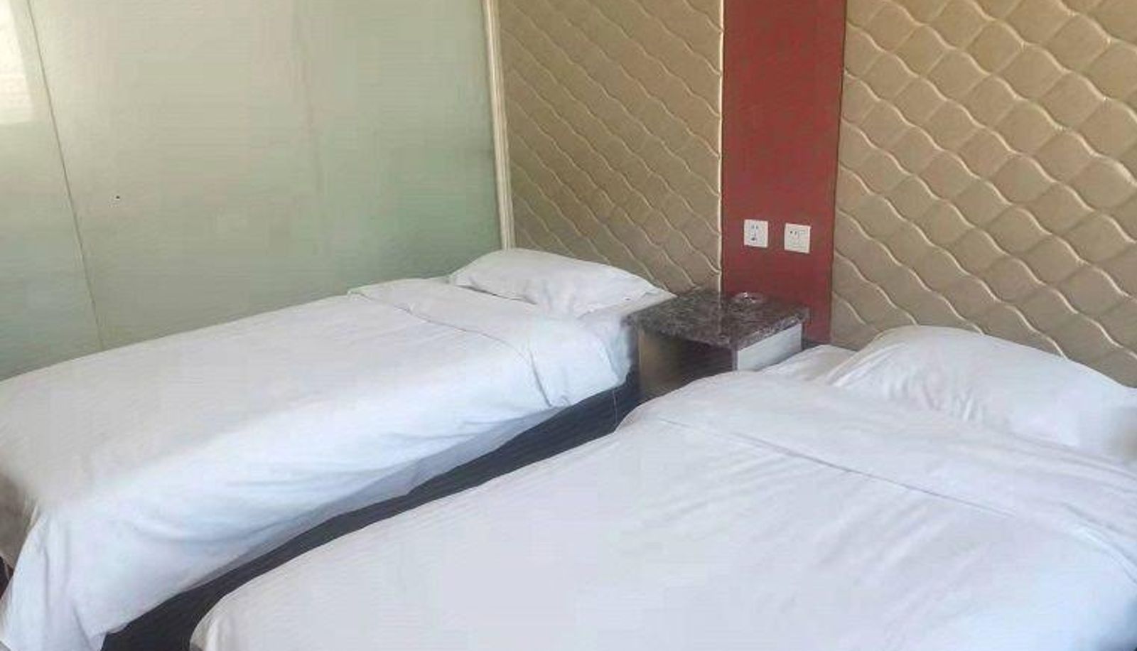 Zimmer - Hongdu Business Hotel (Dezhou Pingyuan Bus Terminal Store)