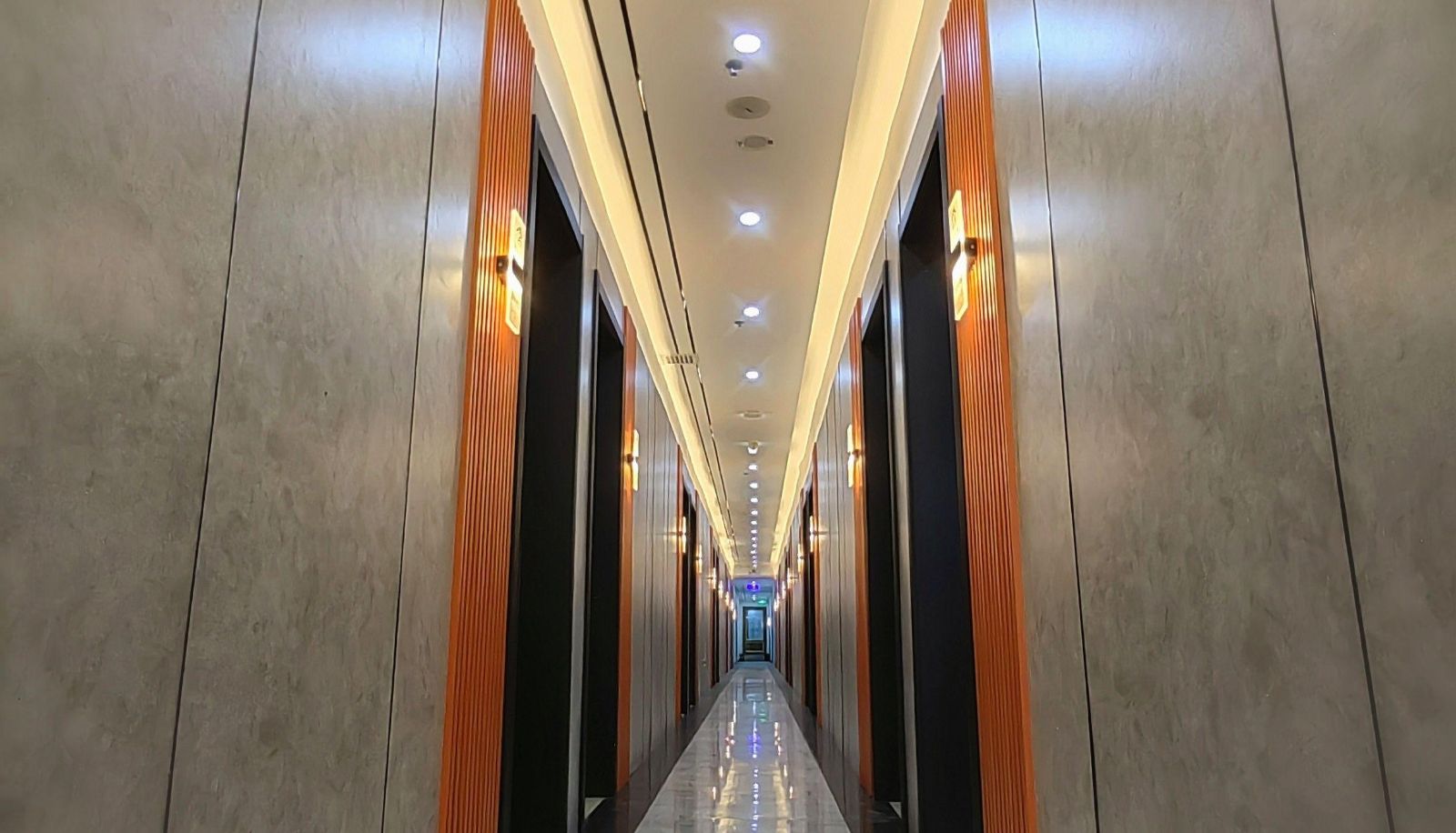 Zewnętrzna część hotelu - Hongyun Fashion Hotel
