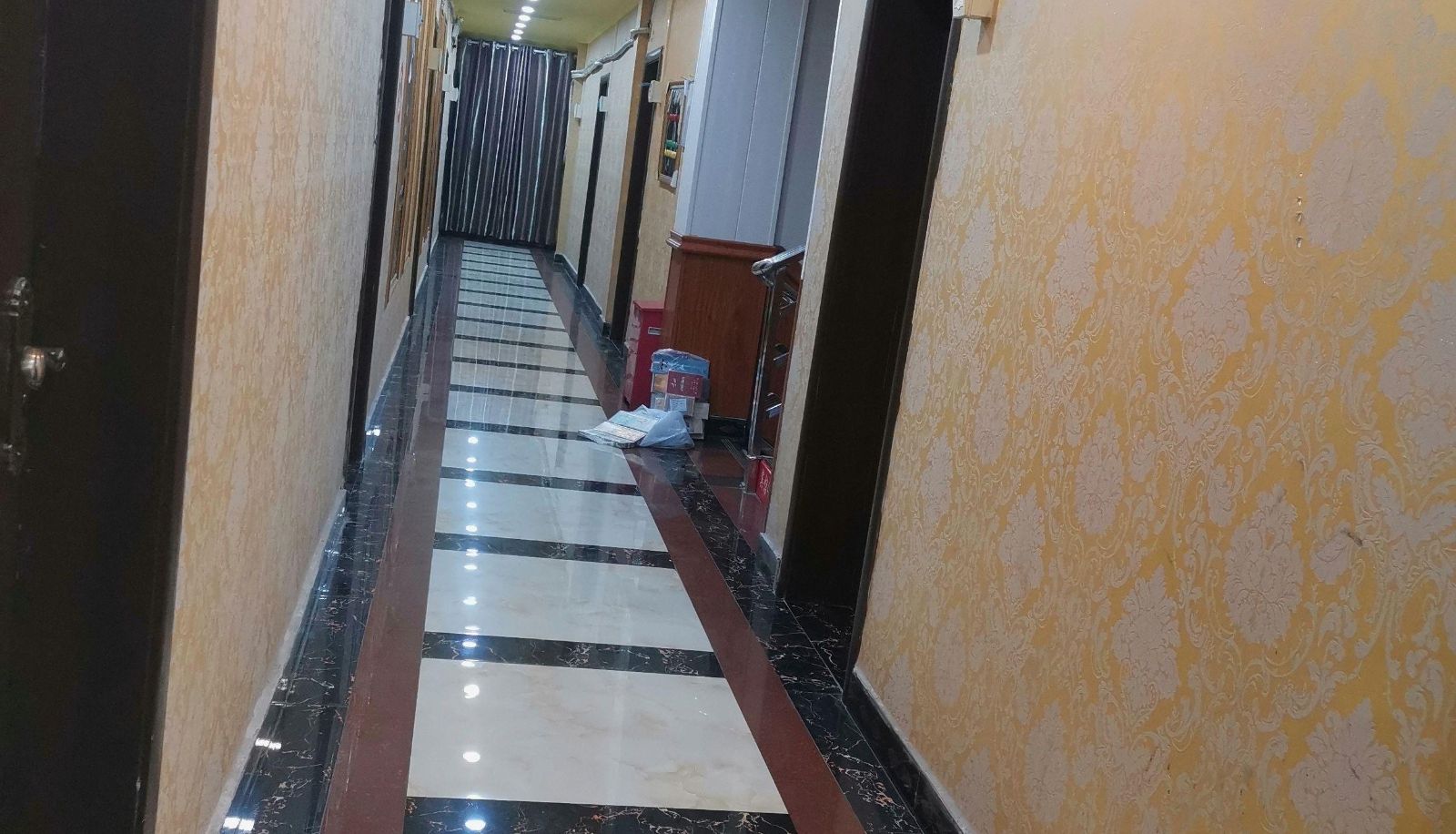 Qianxiyuan Business Hotel